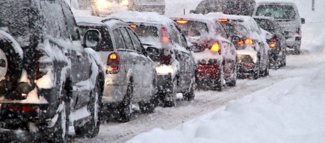 Cars-Stuck-In-Winter-Storm Cars-Stuck-In-Winter-Storm